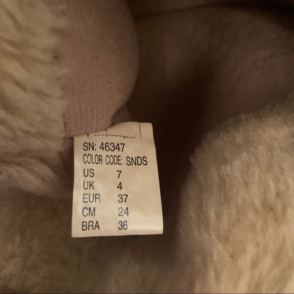 SKETCHERS beige faux suede size 7 women’s boots - Picture 7 of 9